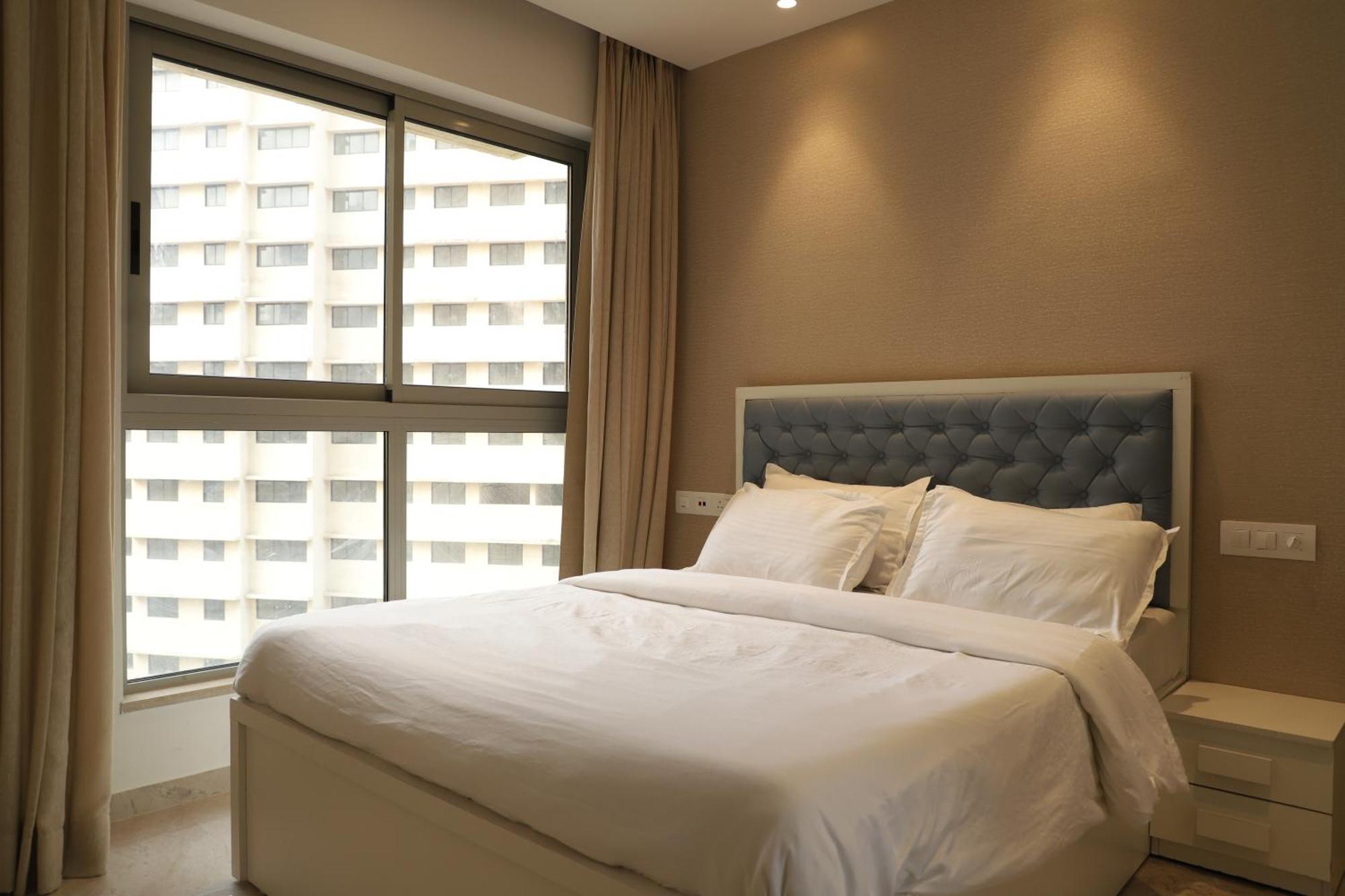 Zenia Luxury Suites And Serviced Apartments Mumbai Exterior photo
